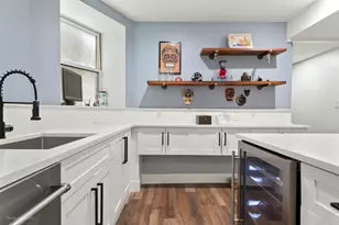 2825 W Walnut St, Chicago, IL 60612 - Photo 15