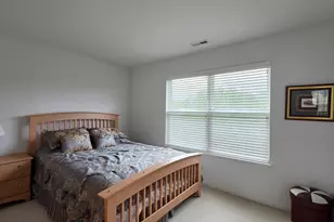 2560 W Sprce Dr, Round Lake, IL 60073 - Photo 29