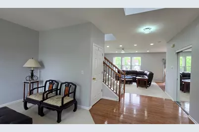 2560 W Sprce Drive, Round Lake, IL 60073 - Photo 9