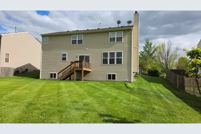 2560 W Sprce Drive, Round Lake, IL 60073 - Photo 37