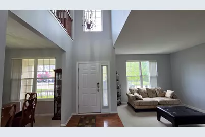 2560 W Sprce Drive, Round Lake, IL 60073 - Photo 3