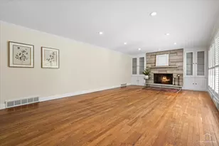 326 Charles St, Geneva, IL 60134 - Photo 5