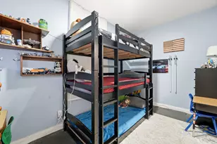 1929 W Irving Park Rd, Chicago, IL 60613 - Photo 15