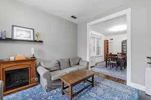 1929 W Irving Park Rd, Chicago, IL 60613 - Photo 3