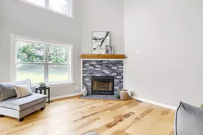 3042 Renard Lane, Saint Charles, IL 60175 - Photo 7