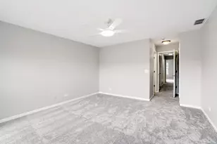 3042 Renard Ln, Saint Charles, IL 60175 - Photo 19