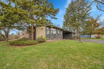 209 Sharon Lane, North Aurora, IL 60542 - Photo 3