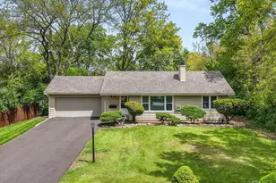 1638 Virginia St, Downers Grove, IL 60515 - Photo 1