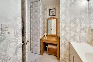 100 E Walton St, Chicago, IL 60611 - Photo 21