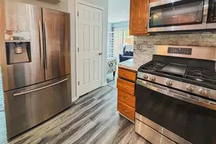 4483 Brighton Ct, Gurnee, IL 60031 - Photo 9