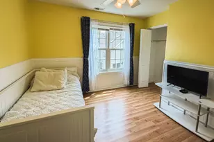 4483 Brighton Ct, Gurnee, IL 60031 - Photo 5