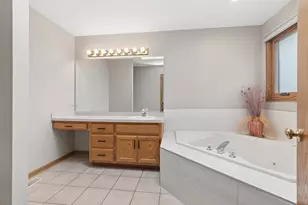 611 Vanderbilt Dr, New Lenox, IL 60451 - Photo 19