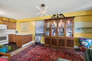 4250 N Marine Dr, Chicago, IL 60613 - Photo 11