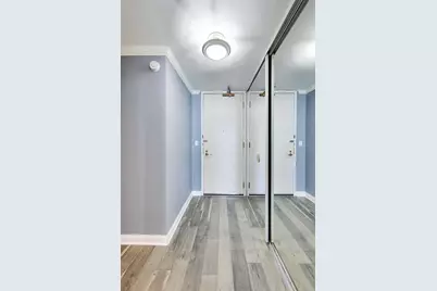 400 E Randolph Street #1727, Chicago, IL 60601 - Photo 11