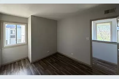 634 Robin Court, Grayslake, IL 60030 - Photo 7