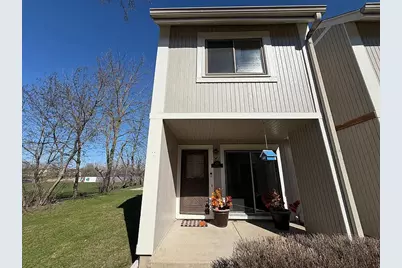 634 Robin Court, Grayslake, IL 60030 - Photo 1