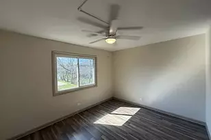 634 Robin Ct, Grayslake, IL 60030 - Photo 13
