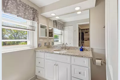 19W107 Avenue Normandy N, Oak Brook, IL 60523 - Photo 29