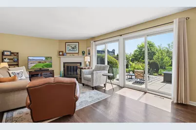 19W107 Avenue Normandy N, Oak Brook, IL 60523 - Photo 11