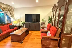 422 W 42nd Pl, Chicago, IL 60609 - Photo 7