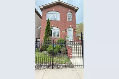 422 W 42nd Place, Chicago, IL 60609 - Photo 1