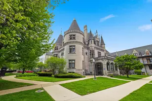 4938 S Drexel Blvd, Chicago, IL 60615 - Photo 1