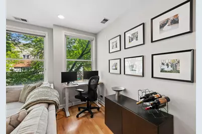 3336 N Damen Avenue #2, Chicago, IL 60618 - Photo 5