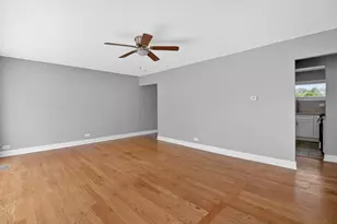 1125 Suffolk Ave, Westchester, IL 60154 - Photo 5