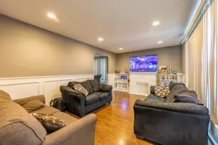 3938 W 66th Pl, Chicago, IL 60629 - Photo 13
