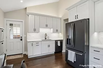 502 S Louis Street, Mount Prospect, IL 60056 - Photo 5