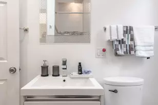 5028 N California Ave, Chicago, IL 60625 - Photo 9