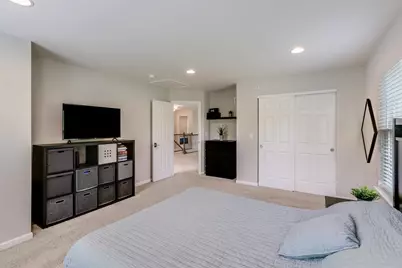 1612 Bur Oak Drive, Hoffman Estates, IL 60192 - Photo 35