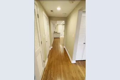 2641 W Estes Avenue #2A, Chicago, IL 60645 - Photo 9