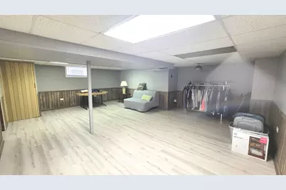 9301 S Spaulding Avenue, Evergreen Park, IL 60805 - Photo 11