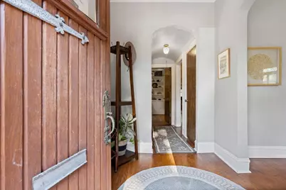 9814 S Hoyne Avenue, Chicago, IL 60643 - Photo 3