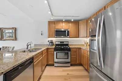 1610 W Fullerton Avenue #412, Chicago, IL 60614 - Photo 5