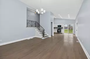 15 W 56th St, Westmont, IL 60559 - Photo 3