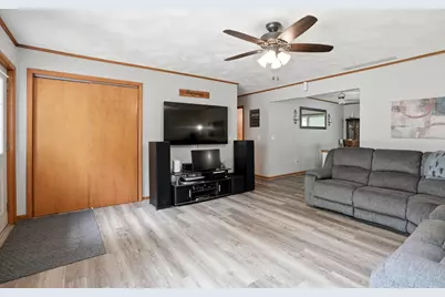 315 Peach Street, Chebanse, IL 60922 - Photo 5