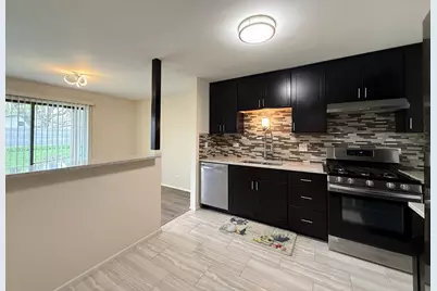 2610 Northampton Drive #B1, Rolling Meadows, IL 60008 - Photo 9