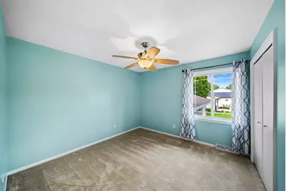 2481 Chatham Road, Aurora, IL 60506 - Photo 9