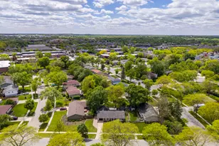 1723 Hartmann Dr, Schaumburg, IL 60193 - Photo 35