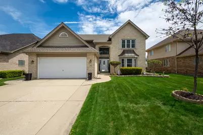 541 N 4th Avenue, Addison, IL 60101 - Photo 1
