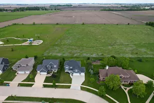 4804 Oakdale Dr, Champaign, IL 61822 - Photo 3