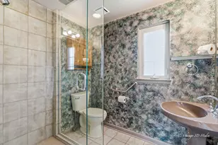 1527 S Chesterfield Dr, Arlington Heights, IL 60005 - Photo 21