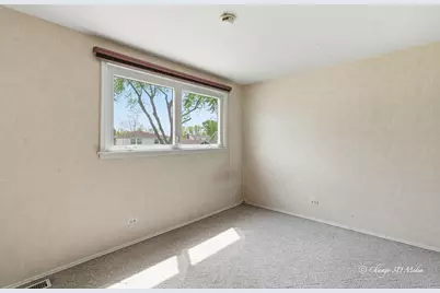 1527 S Chesterfield Drive, Arlington Heights, IL 60005 - Photo 15