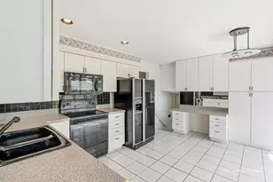 1527 S Chesterfield Dr, Arlington Heights, IL 60005 - Photo 9
