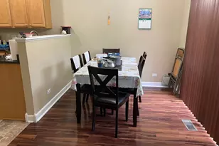 2277 Stoughton Dr, Aurora, IL 60502 - Photo 7