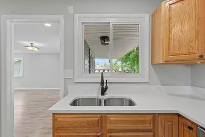 806 E Ethel Street, Saint John, IL 61873 - Photo 7