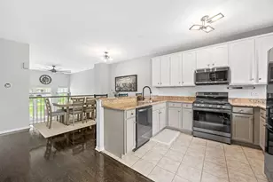 1103 Longwood Dr, Lisle, IL 60532 - Photo 7