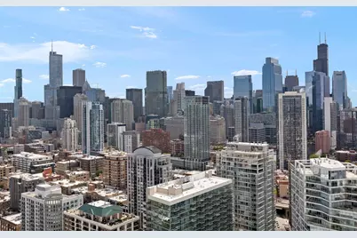 500 W Superior Street #1708, Chicago, IL 60654 - Photo 27